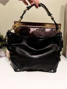 Vintage Coach Carly Black Leather Shoulder Bag